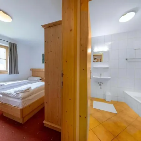 Hébergement de vacances Pinzgau Ski Chalet Retreat With Balcony *
