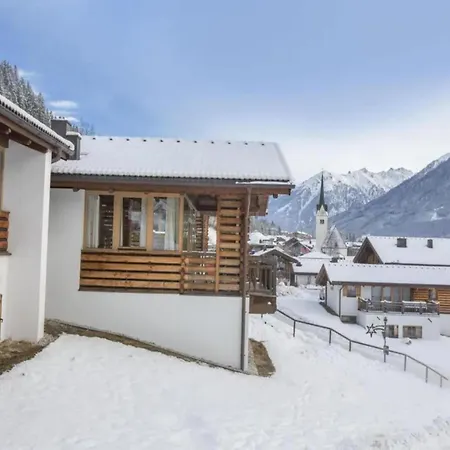 Pinzgau Ski Chalet Retreat With Balcony *