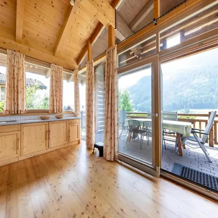 Casa de Férias Pinzgau Ski Chalet Retreat With Balcony Wald im Pinzgau