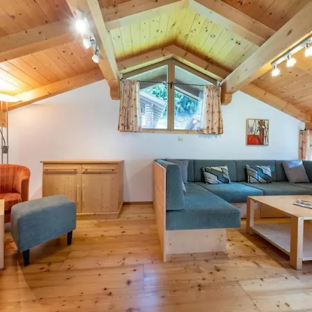 Pinzgau Ski Chalet Retreat With Balcony Wald im Pinzgau