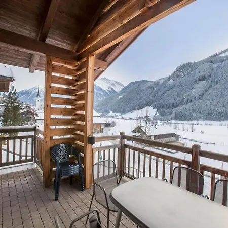 Hébergement de vacances Pinzgau Ski Chalet Retreat With Balcony Wald im Pinzgau